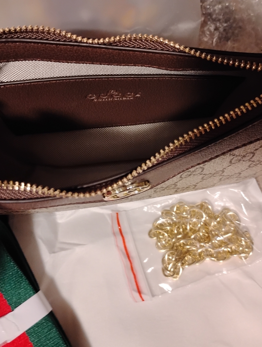 Designer Inspired Crossbody - Picture 4 of 8